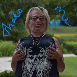 Meet your Posher, Shellie